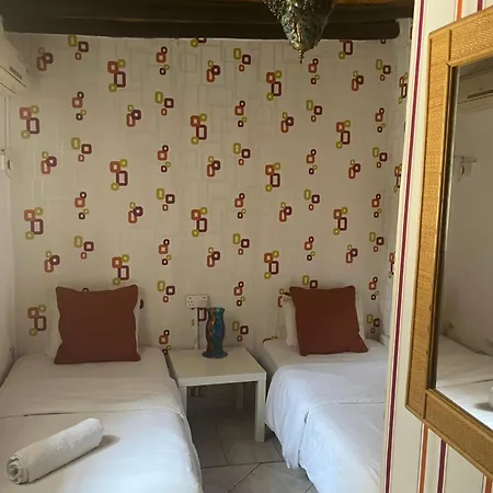Thermopilon Bed and Breakfast Λάρνακα
